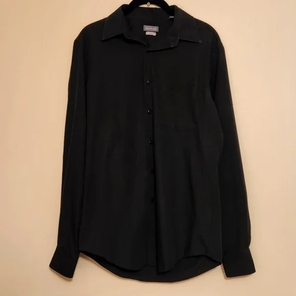 Van Heusen Men's Black Button Down Long Sleeve Shirt - Picture 3 of 8